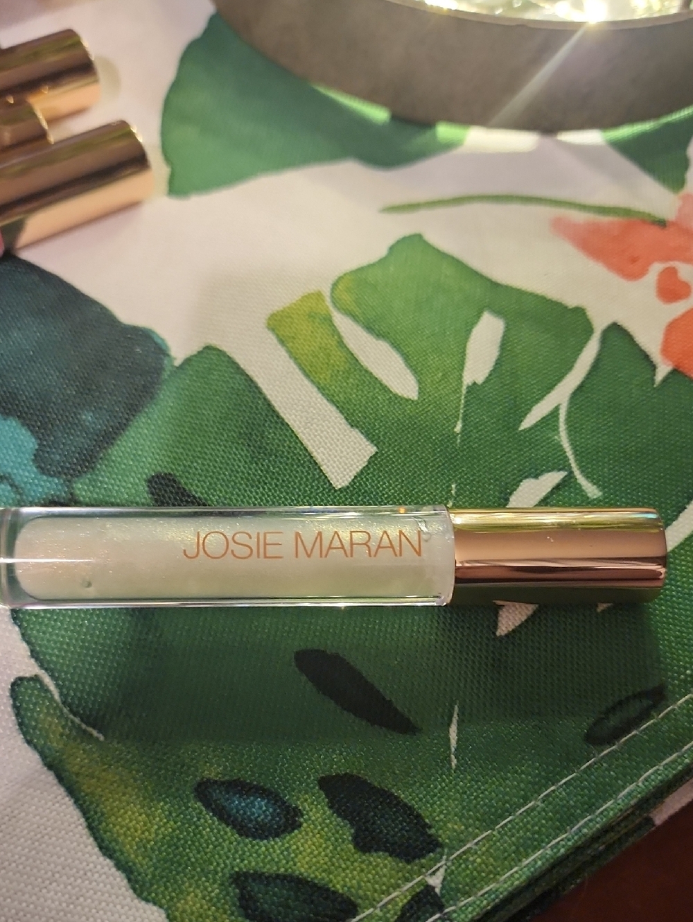 Josie Maran Argan Natural Volume Lip Gloss. Color Moondance